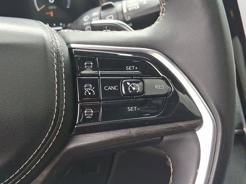 Used 2023 Jeep Grand Cherokee L Overland AWD/4WD image 24