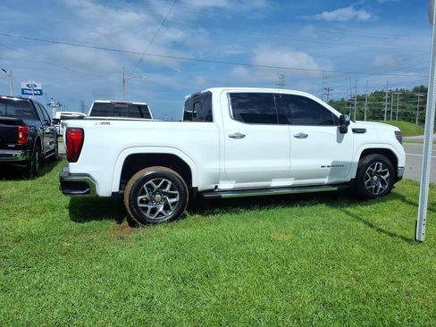Used 2024 GMC Sierra 1500 SLT w/ SLT Premium Plus Package AWD/4WD image 8