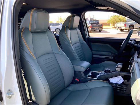 Used 2024 Toyota Tacoma 4x4 Double Cab Hybrid image 9