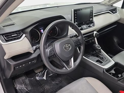Certified 2020 Toyota RAV4 XLE Premium AWD/4WD image 13