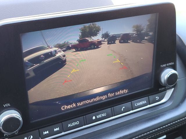 Used 2021 Nissan Rogue S FWD image 17