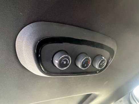 Used 2023 Dodge Durango GT image 23