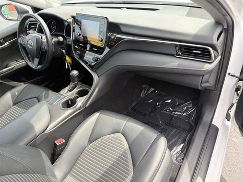 Used 2024 Toyota Camry SE w/ Blackout Package (TMS) FWD image 13