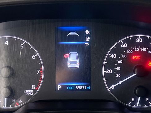 Used 2023 Toyota Corolla Cross L image 23