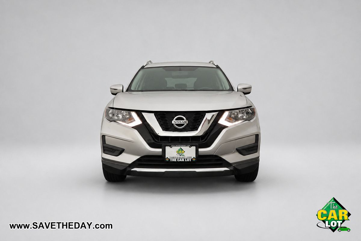 Used 2017 Nissan Rogue SV FWD image 11
