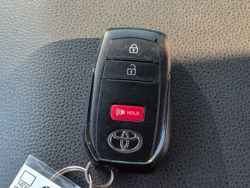 Used 2025 Toyota Tacoma SR5 RWD image 27