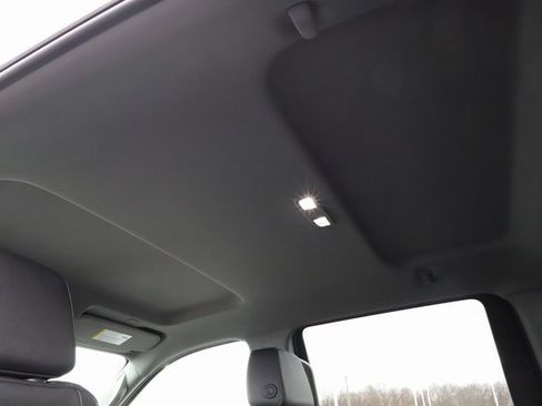 Used 2025 GMC Sierra 1500 SLT image 21