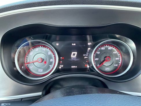 Used 2022 Dodge Charger SXT RWD image 23