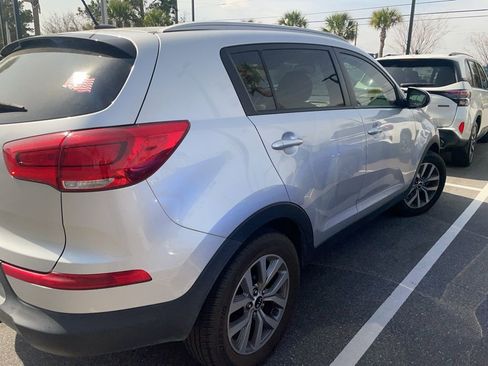 Used 2016 Kia Sportage LX w/ LX Popular Package image 19