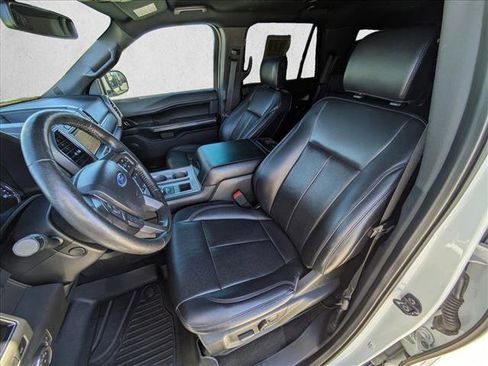 Used 2019 Ford Expedition XLT w/ Equipment Group 202A image 19