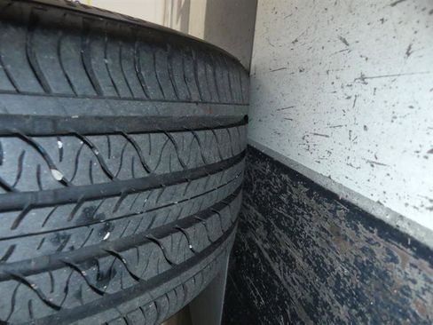 Used 2023 Tesla Model 3 Standard Range image 31