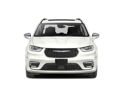 Certified 2022 Chrysler Pacifica Touring-L w/ Uconnect Theater Family Group FWD image 4