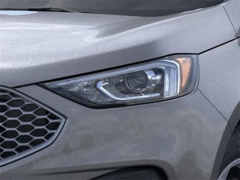 New 2024 Ford Edge SE image 18