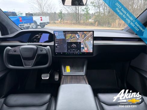 Used 2023 Tesla Model X image 12