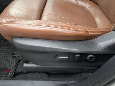 Used 2020 Subaru Ascent Touring image 14