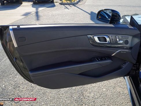 Used 2018 Mercedes-Benz SL 550 image 15