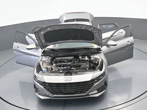 Used 2023 Hyundai Elantra Limited w/ Cargo Package image 74