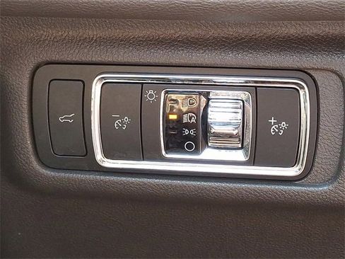 Certified 2022 Lincoln Corsair Reserve w/ Equipment Group 201A image 24