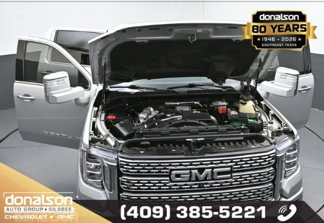 Used 2022 GMC Sierra 3500 Denali w/ Denali Ultimate Package AWD/4WD image 24
