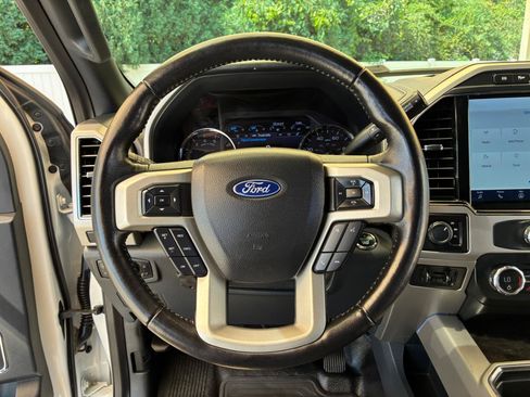 Used 2022 Ford F350 Lariat w/ Lariat Ultimate Package AWD/4WD image 16