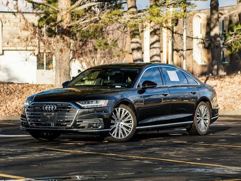 Used 2019 Audi A8 L 3.0T image 1