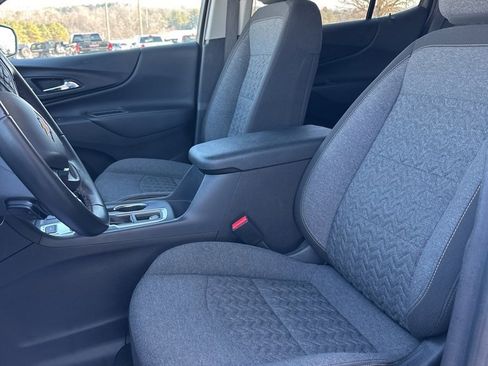 Used 2024 Chevrolet Equinox LT image 11