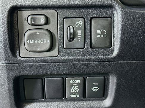 Used 2024 Toyota 4Runner TRD Off-Road Premium image 17