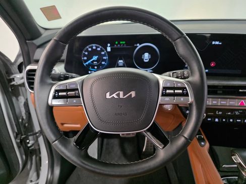 Used 2025 Kia Telluride SX X-Line AWD/4WD image 22
