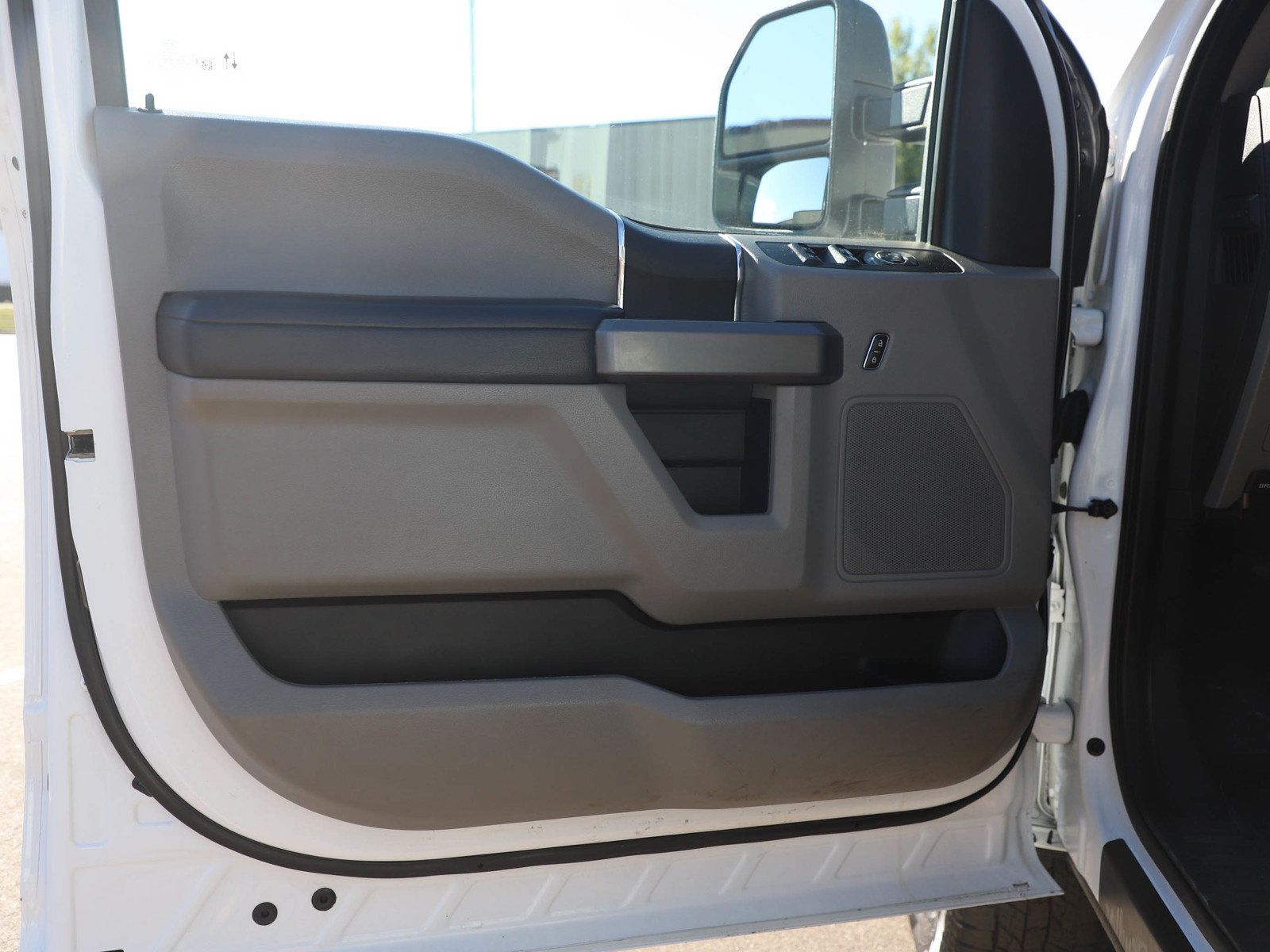 Used 2021 Ford F250 XLT w/ XLT Value Package AWD/4WD image 18