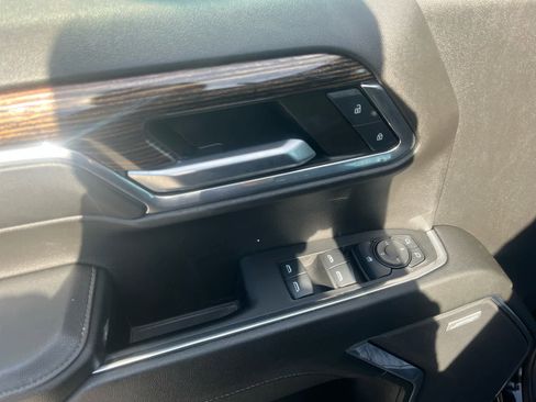 Used 2023 GMC Sierra 1500 Elevation w/ Preferred Package image 14