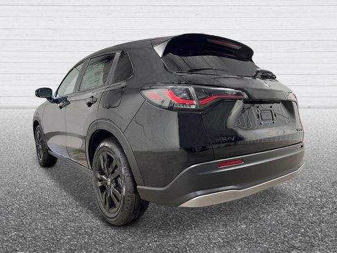 New 2027 Honda HR-V Sport image 4