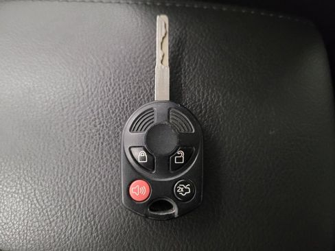 Used 2016 Ford Focus SE FWD image 32