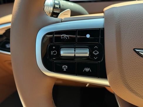 New 2026 Genesis GV70 2.5T Advanced AWD/4WD image 29