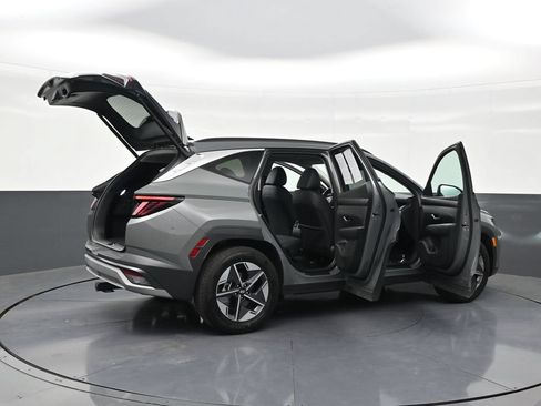 Used 2025 Hyundai Tucson SEL FWD image 29