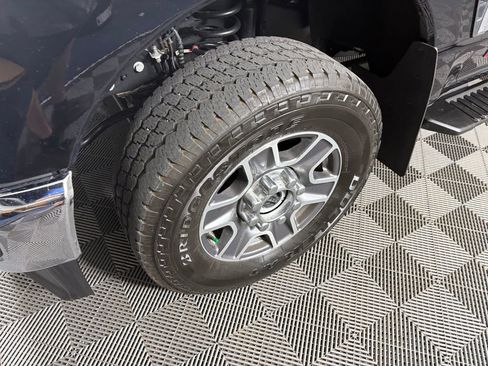 Certified 2025 Ford F350 Lariat AWD/4WD image 9