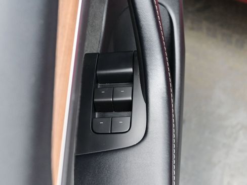 Used 2022 Tesla Model 3 Performance image 10