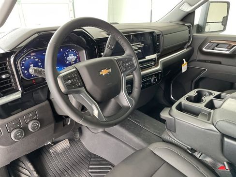 New 2026 Chevrolet Silverado 2500 LT image 10