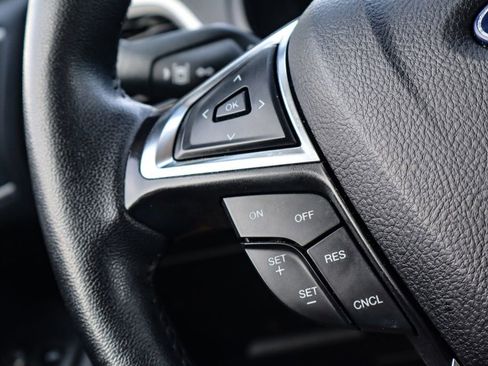 Used 2024 Ford Edge SEL image 25