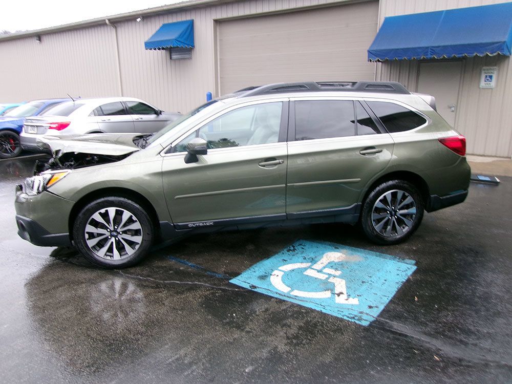 Used 2017 Subaru Outback 2.5i Limited AWD/4WD image 2