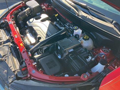 Used 2022 Chevrolet Equinox RS w/ LPO, Floor Liner Package image 40