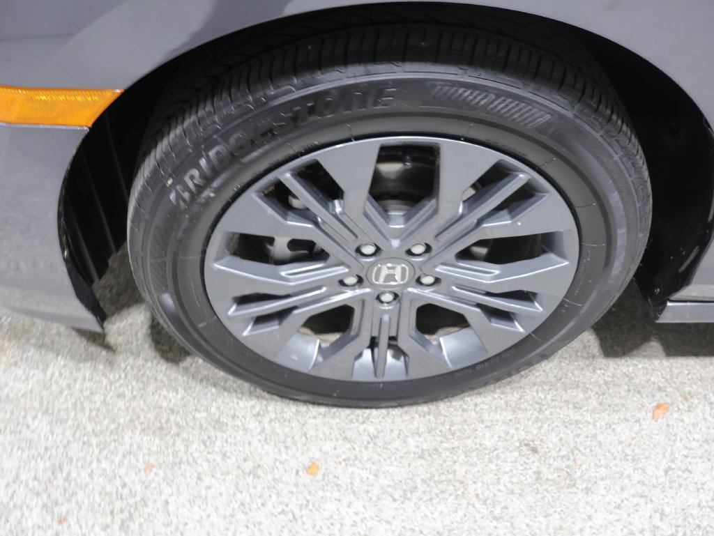 Used 2026 Honda Odyssey Touring image 9