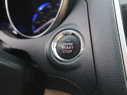 Used 2019 Subaru Legacy 2.5i Limited image 32