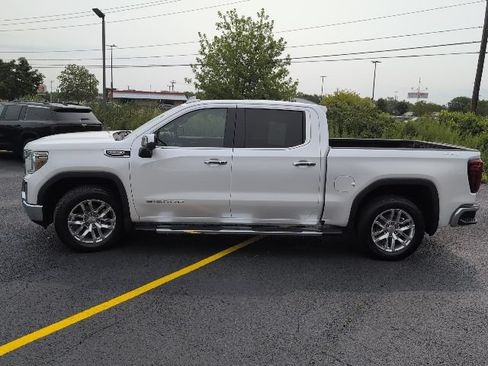 Used 2021 GMC Sierra 1500 SLT w/ SLT Premium Plus Package AWD/4WD image 2