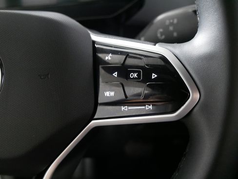 Used 2024 Volkswagen ID.4 Pro image 28