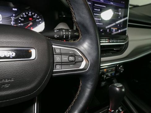 Used 2022 Jeep Compass Limited w/ Sun and Sound Group image 32