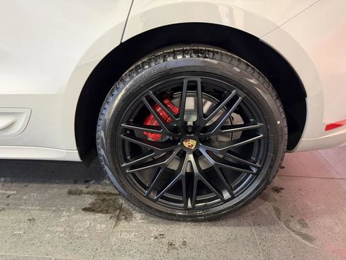 New 2026 Porsche Macan GTS AWD/4WD image 11
