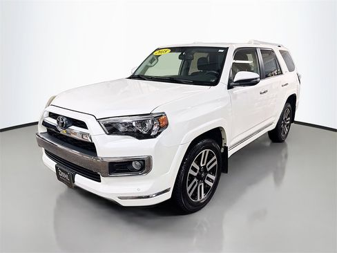 Used 2018 Toyota 4Runner Limited image 7