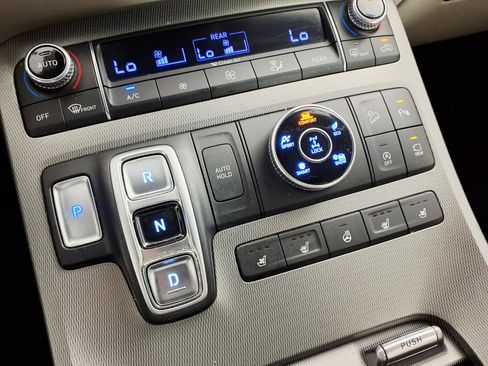 Certified 2022 Hyundai Palisade Limited AWD/4WD image 21