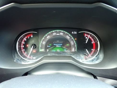 Used 2025 Toyota RAV4 XLE w/ Convenience Package AWD/4WD image 15