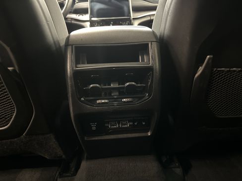 Used 2022 Jeep Grand Cherokee Limited w/ Trailer Tow Prep Group (B) image 29